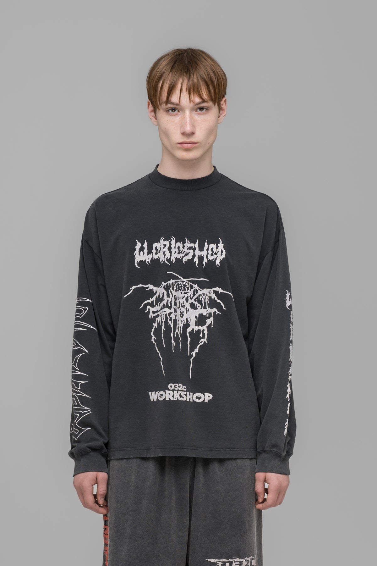 "ARMOUR" LONGSLEEVE