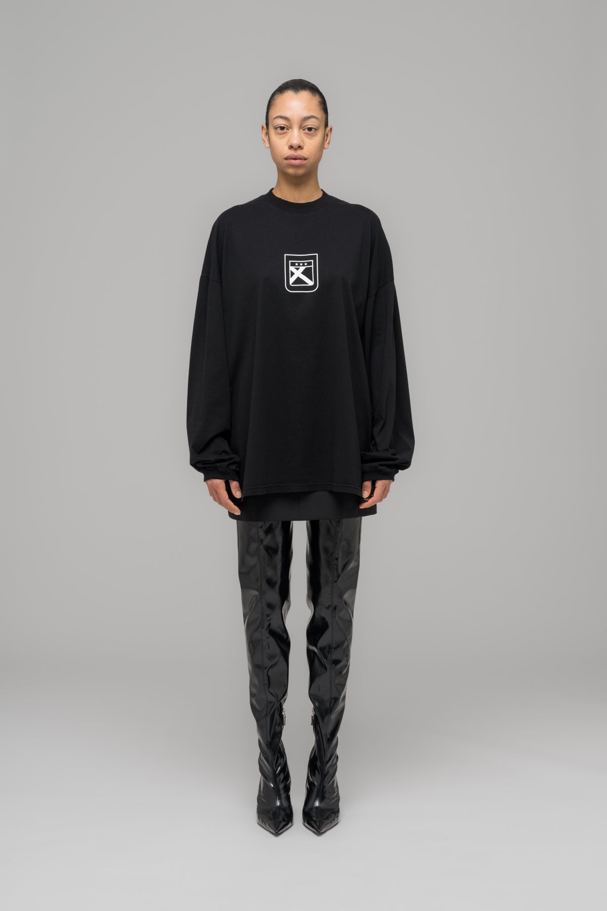 "FAINTING CROSS" OVERSIZED LONGSLEEVE