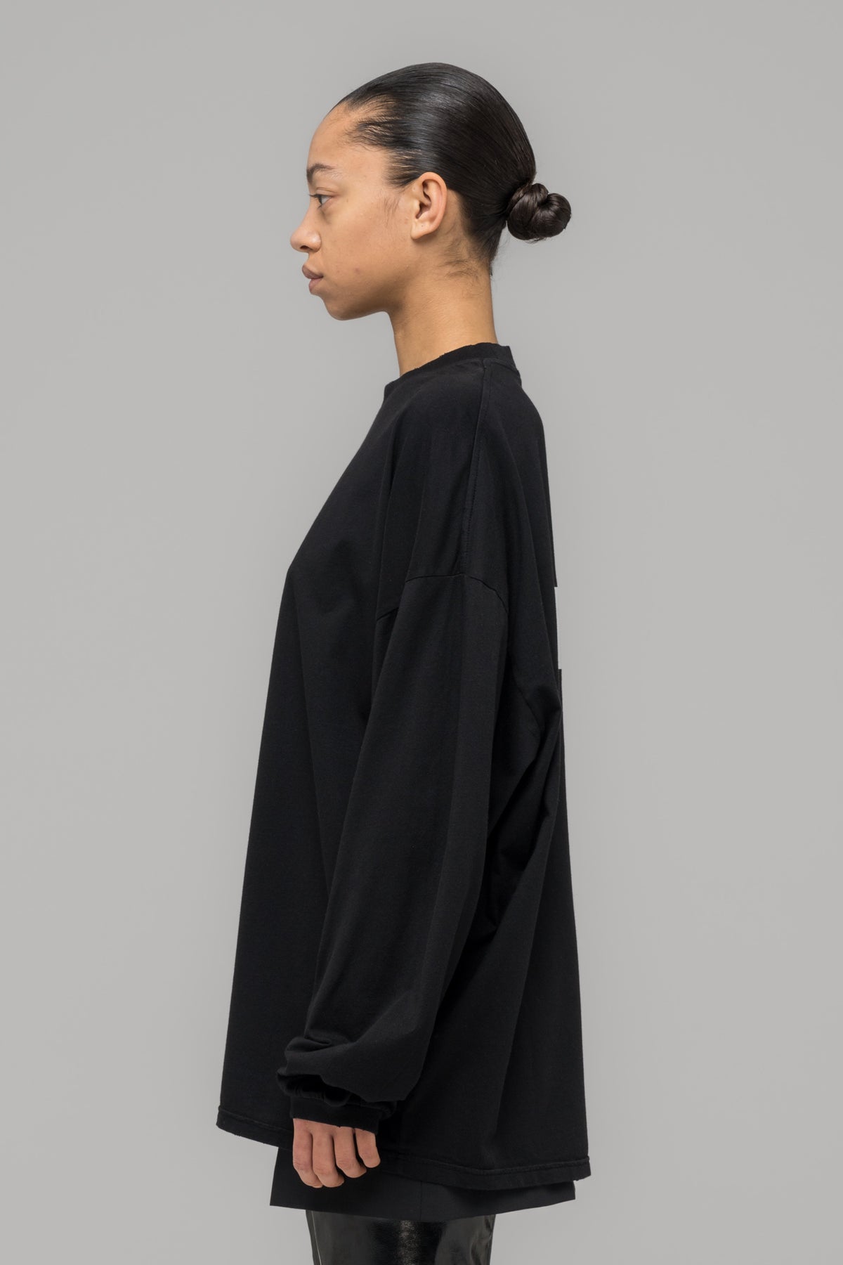 "FAINTING CROSS" OVERSIZED LONGSLEEVE