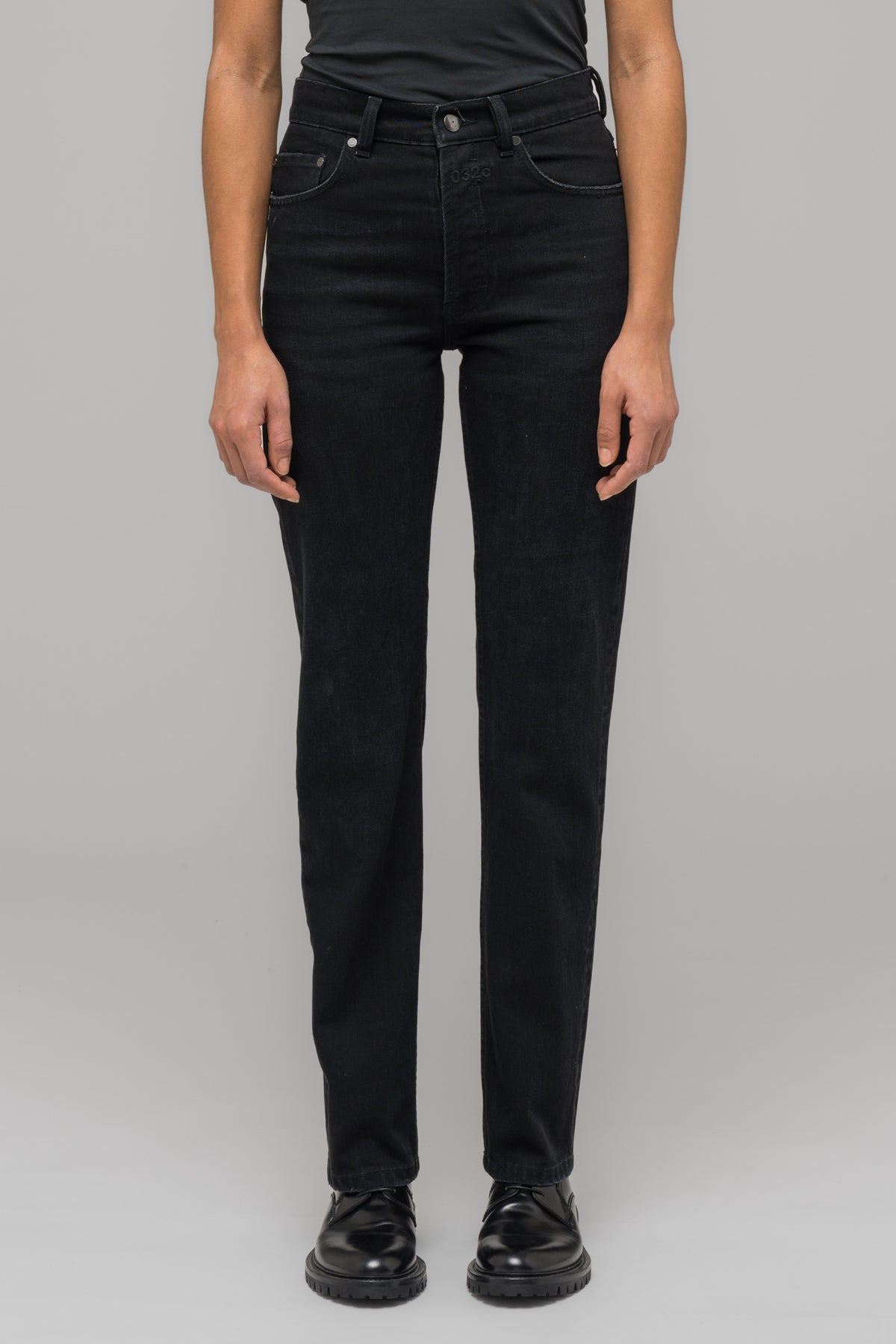 "DOWN TO EARTH" STRAIGHT LEG JEAN