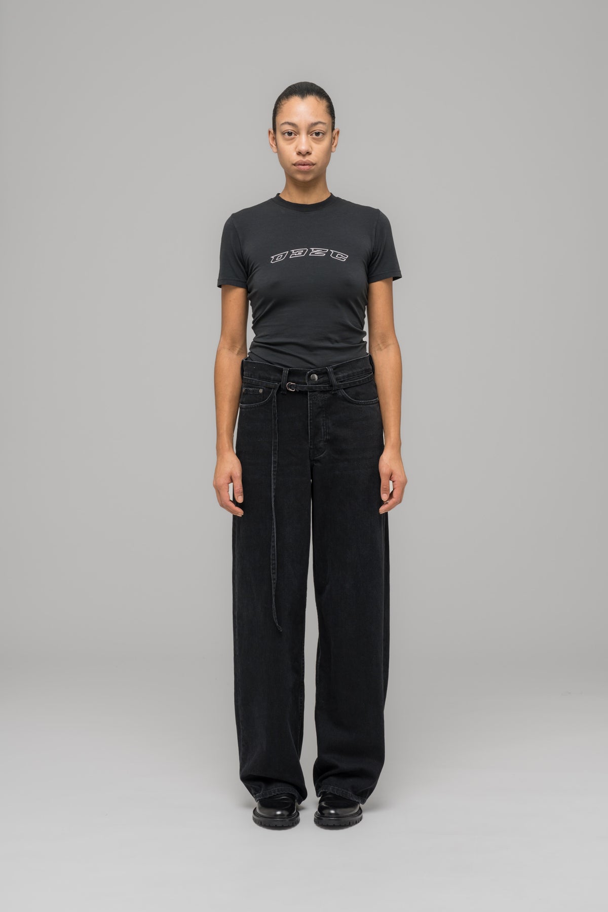 "DOWN TO EARTH" WIDE LEG JEAN WASHED BLACK