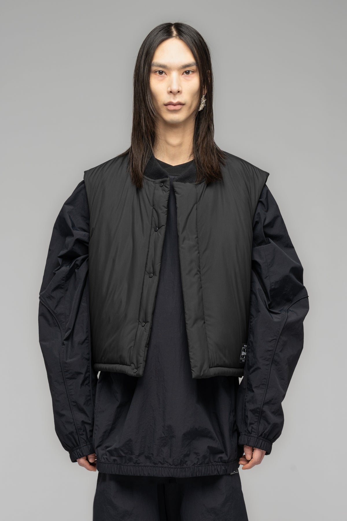 ''SPIDERLEG'' SYSTEM CROPPED PUFFER VEST