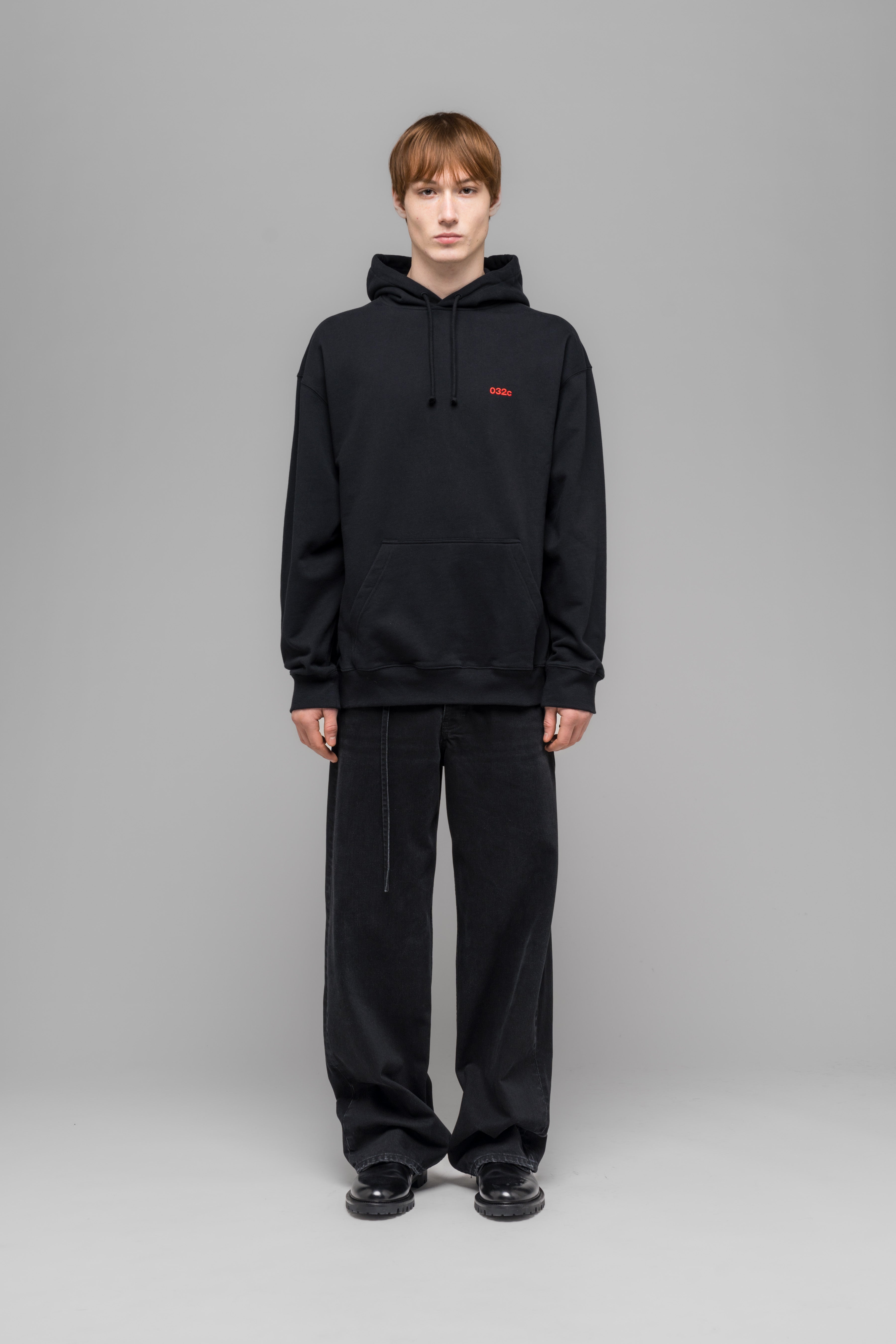 【032c】ゼロスリーツーシー Victor Crew 032c(ゼロスリーツーシー) キャップ(メンズ) - 海外通販のBUYMA