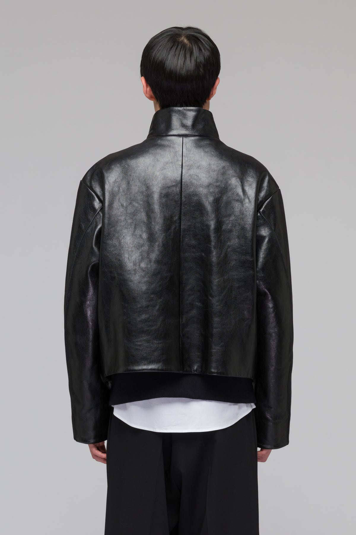 FW22-L-4090 leather black