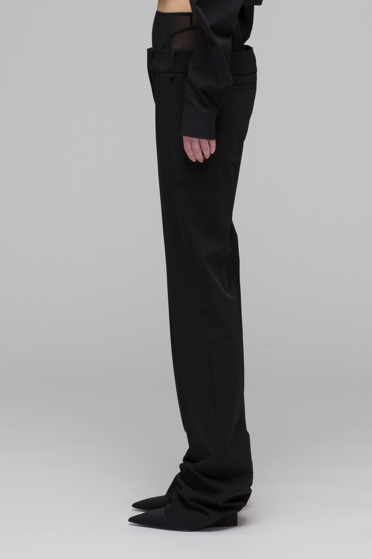 WOOL 'TAILSLIDE' TROUSER WITH FLOATING WAISTBAND